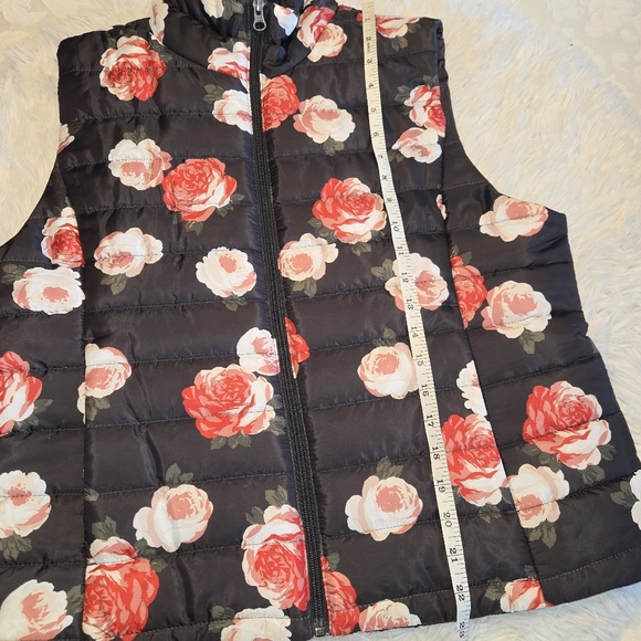 Loft Outlet Quilted Vest With Roses - Picture 5 of 8